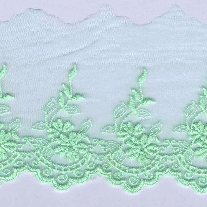 Foto de Encaje bordado algodón orgánico 65mm verde claro