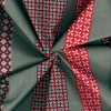 Miniatura de foto de Tela algodón popelín estampado geométrico rojo y gris