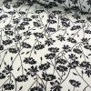 Miniatura de foto de Crep blanco estampado con flores negras