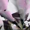 Miniatura de foto de Raso novia efecto mikado blanco, estampado rosas grandes