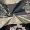Miniatura de foto de Jacuard franjas gris, beige y negro, motivo flores grandes