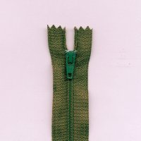 Miniatura de foto de Cremallera de nylon verde 18cm
