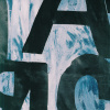 Miniatura de foto de Satén estampado trazos azules, letras enormes negras