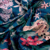 Miniatura de foto de Loneta estampado digital flores fondo azul