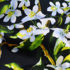 Miniatura de foto de Satén elástico estampado digital negro flor blanca y verde
