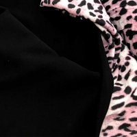 Miniatura de foto de Bielástica petalo di rosa negra