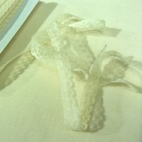 Miniatura de foto de Puntilla bolillo algodón crudo
