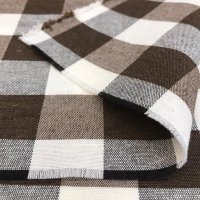 Miniatura de foto de Loneta estampado vichy blanco y marrón