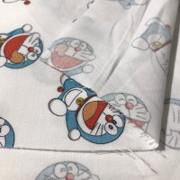 Miniatura de foto de Popelín estampado Doraemon fondo blanco