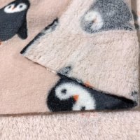Miniatura de foto de Coralina jacquard pingüinos fondo rosa pálido
