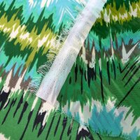 Miniatura de foto de Gasa estampado geoméstrico zig-zag verde