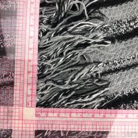 Miniatura de foto de Punto tricot rayas gris