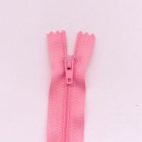 Miniatura de foto de Cremallera de nylon cerrada 60cm rosa