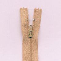 Miniatura de foto de Cremallera de nylon cerrada 60cm beige