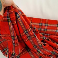 Miniatura de foto de Coralina cuadro escocés rojo