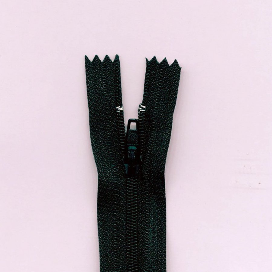 Foto de Cremallera de nylon cerrada 18cm negro
